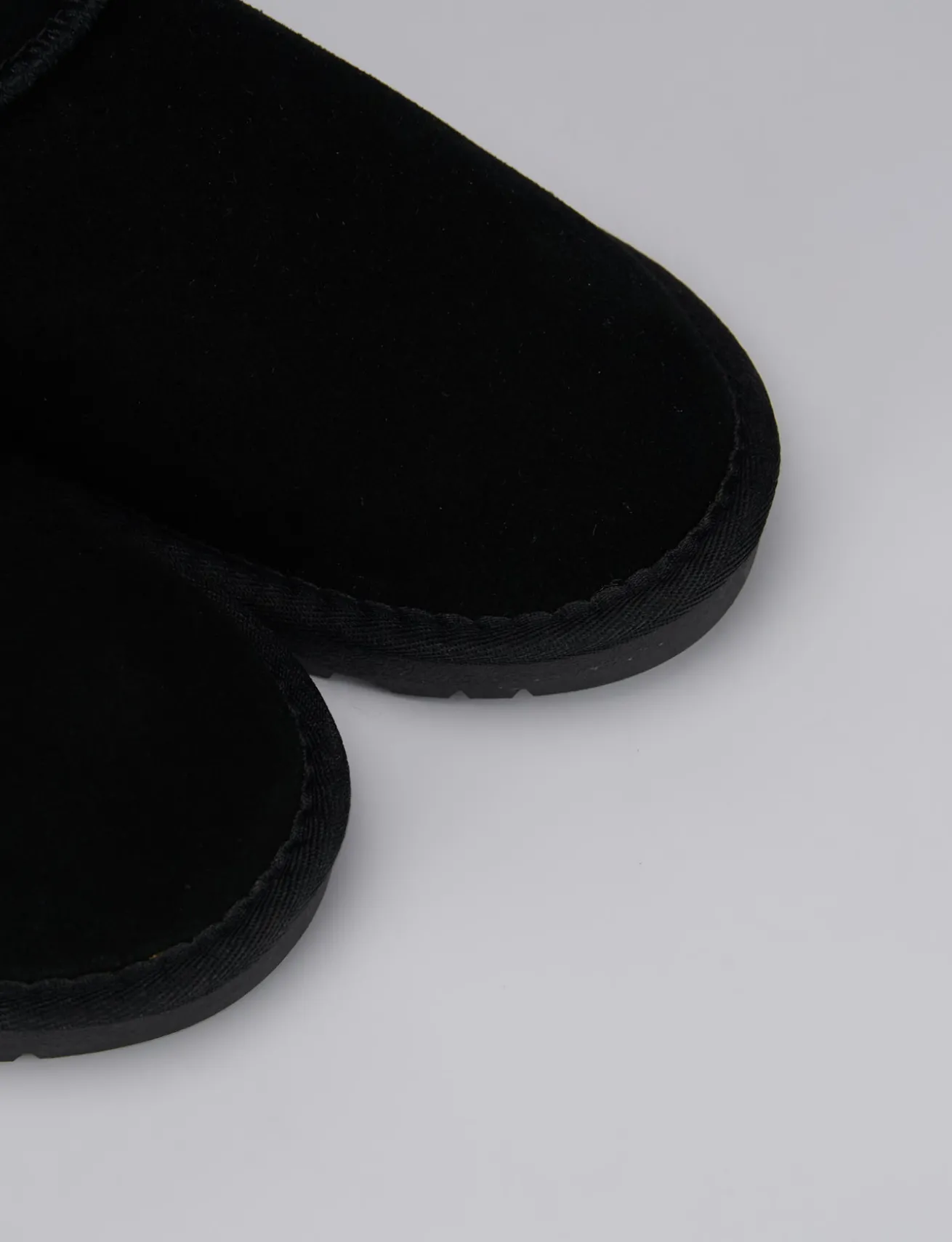 Stivaletti tacco 1cm camoscio nero