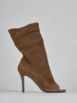 Stivaletti tacco 9cm camoscio marrone