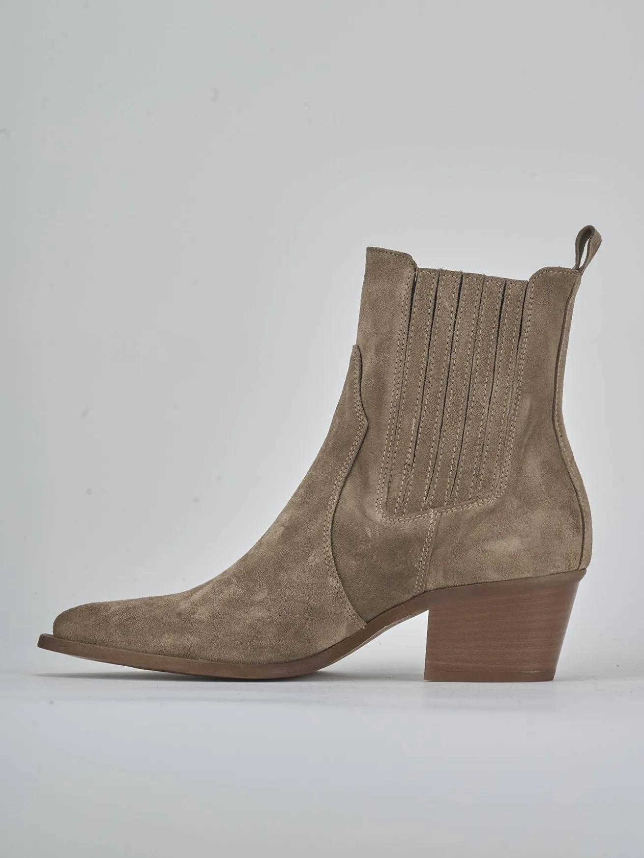 Stivaletti tacco 5cm camoscio beige