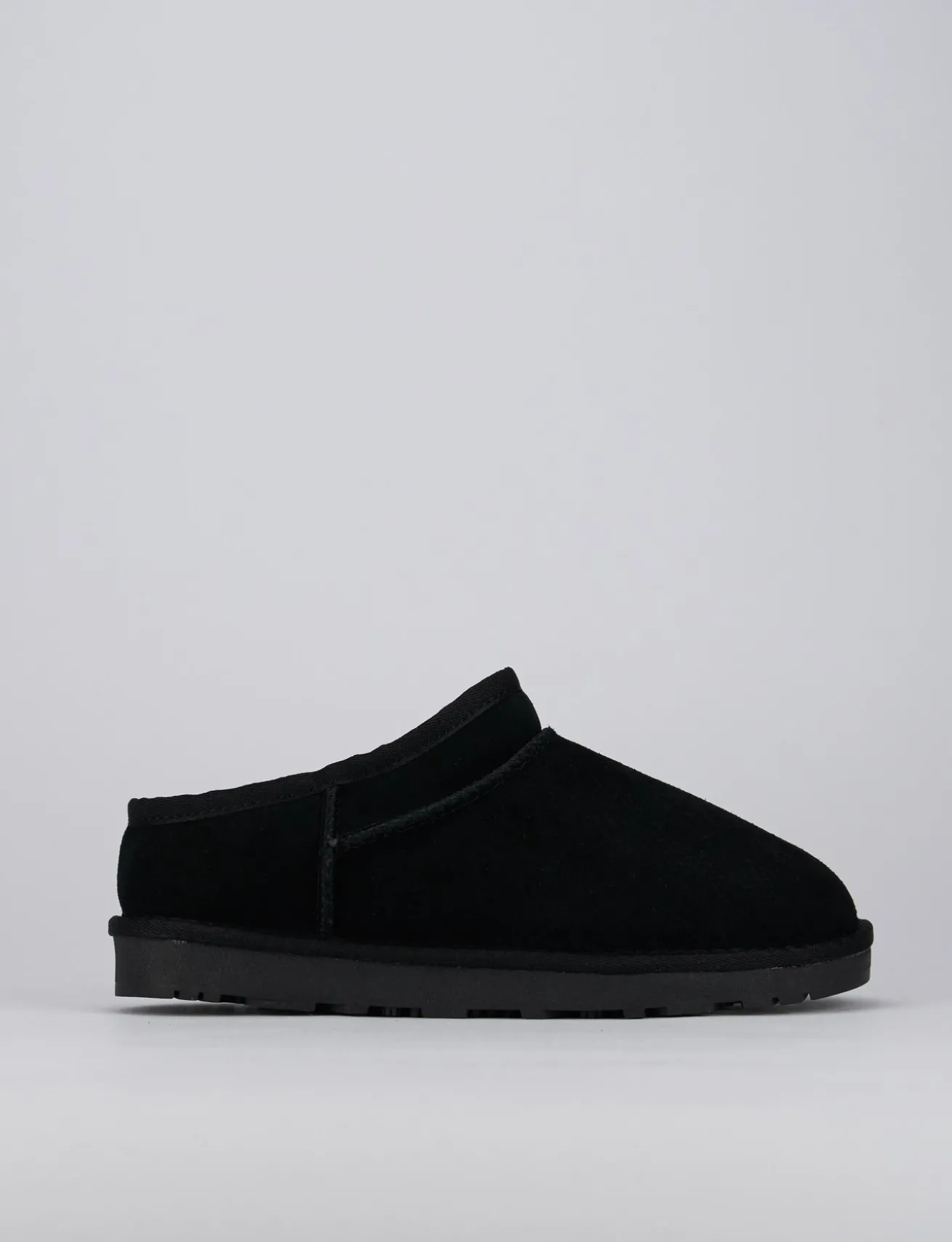 Stivaletti tacco 1cm camoscio nero