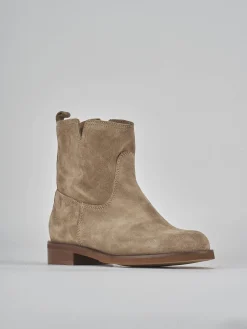 Stivaletti tacco 2cm camoscio marrone