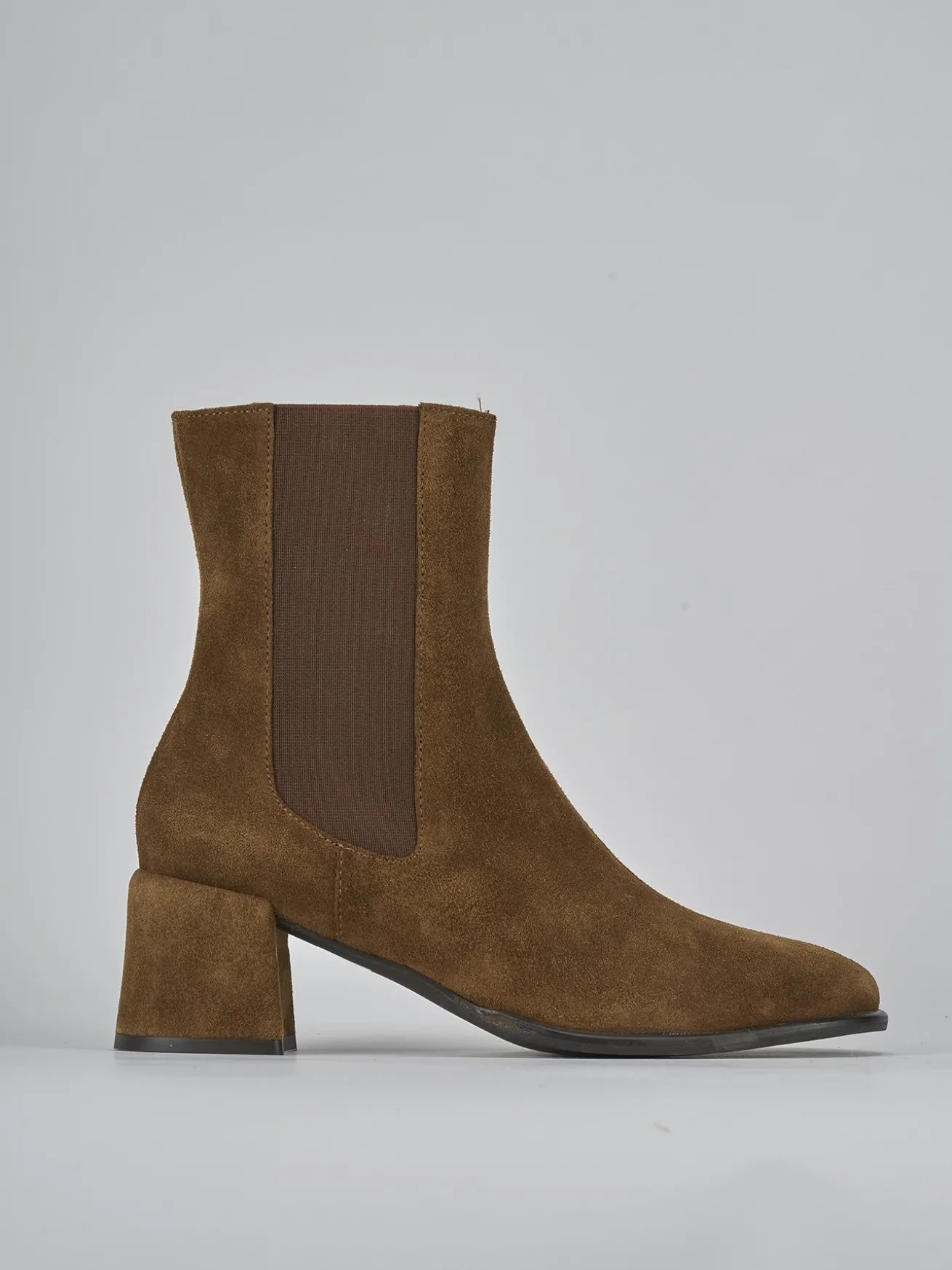 Stivaletti tacco 5cm camoscio marrone