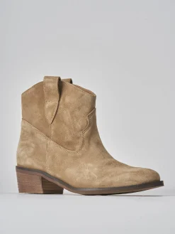 Stivaletti tacco 3cm camoscio marrone