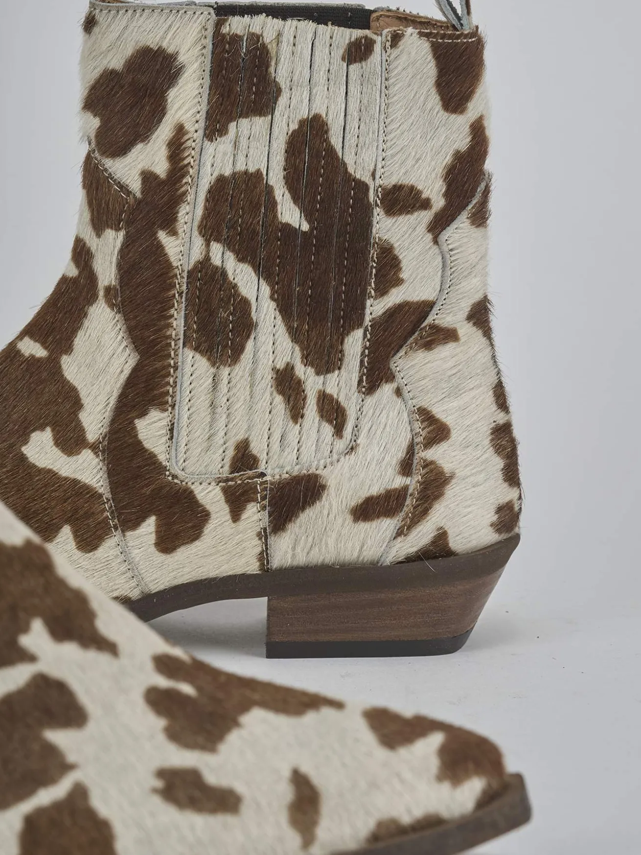 Stivaletti tacco 2cm cavallino bianco