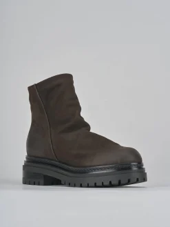 Stivaletti tacco 3cm nabuk testa