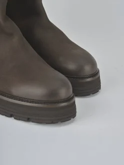 Stivaletti tacco 2cm nabuk testa