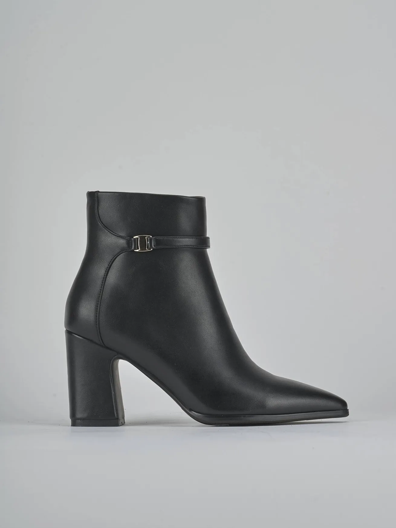 Stivaletti tacco 9cm pelle sostenibile nero