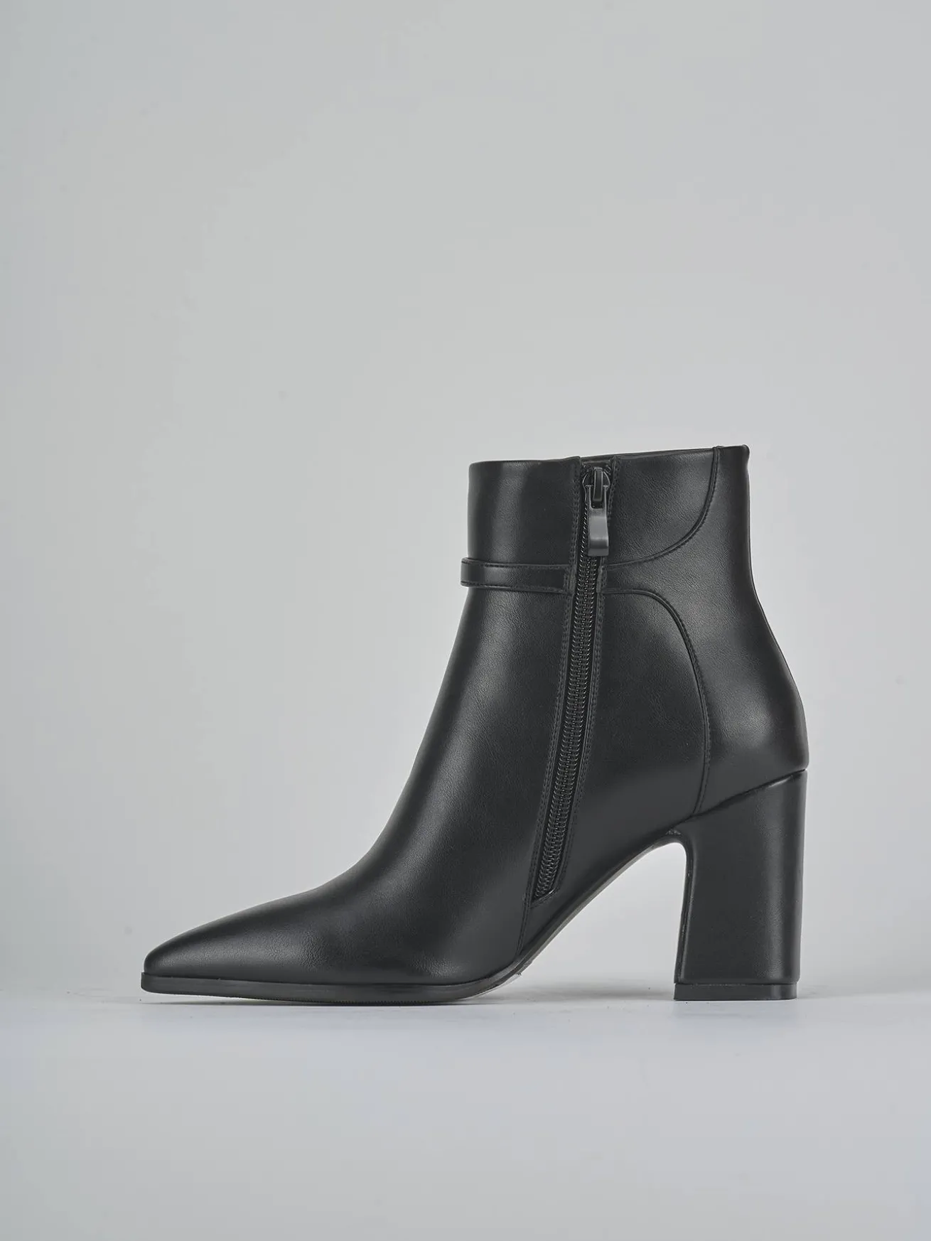 Stivaletti tacco 9cm pelle sostenibile nero