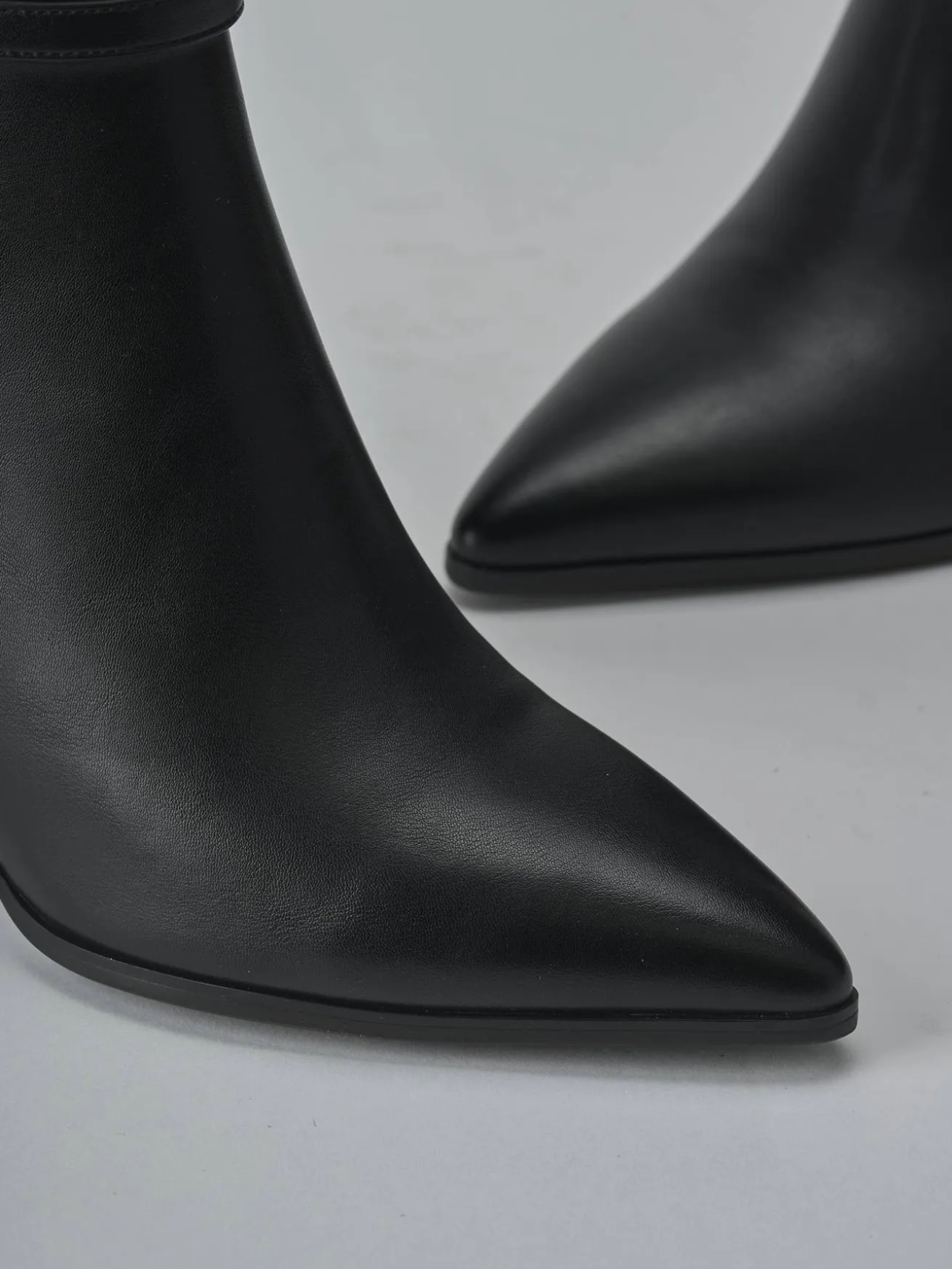 Stivaletti tacco 9cm pelle sostenibile nero