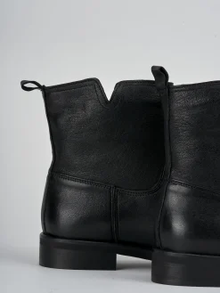 Stivaletti tacco 2cm pelle nero