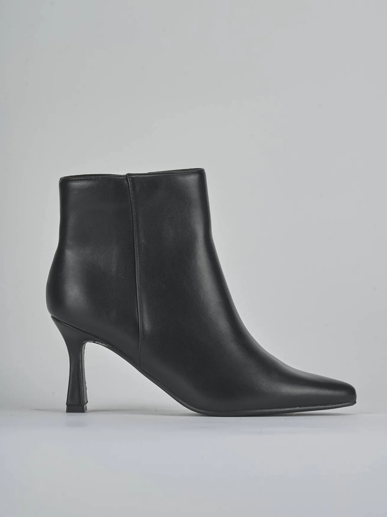Stivaletti tacco 7cm pelle sostenibile nero
