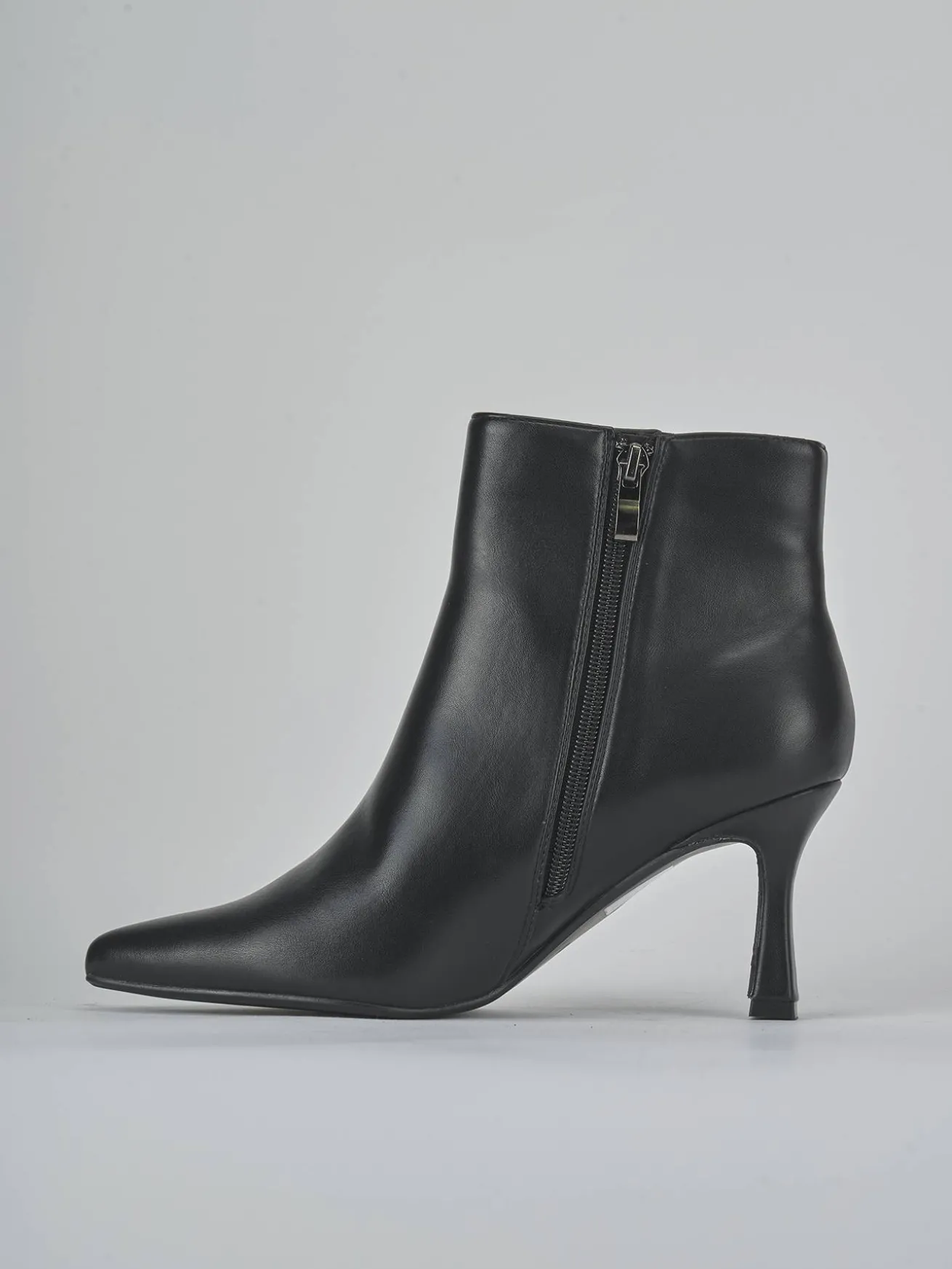 Stivaletti tacco 7cm pelle sostenibile nero