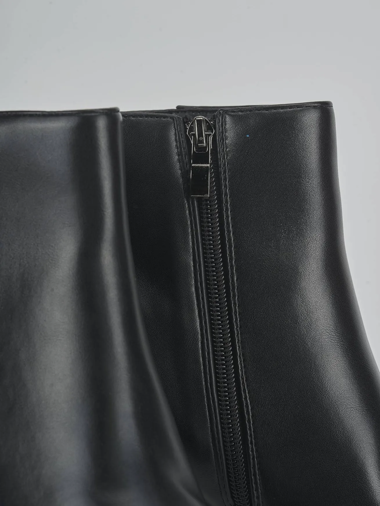 Stivaletti tacco 7cm pelle sostenibile nero