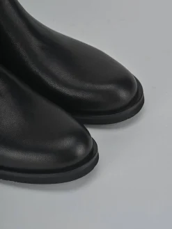 Stivaletti tacco 2cm pelle nero