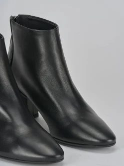 Stivaletti tacco 5cm pelle nero