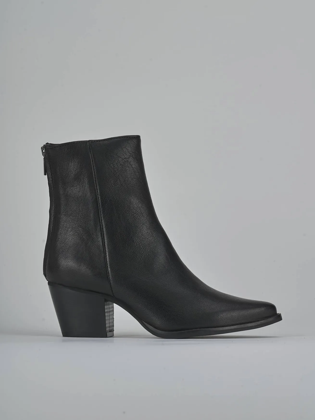 Stivaletti tacco 5cm pelle nero