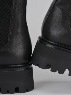 Stivaletti tacco 2cm pelle nero