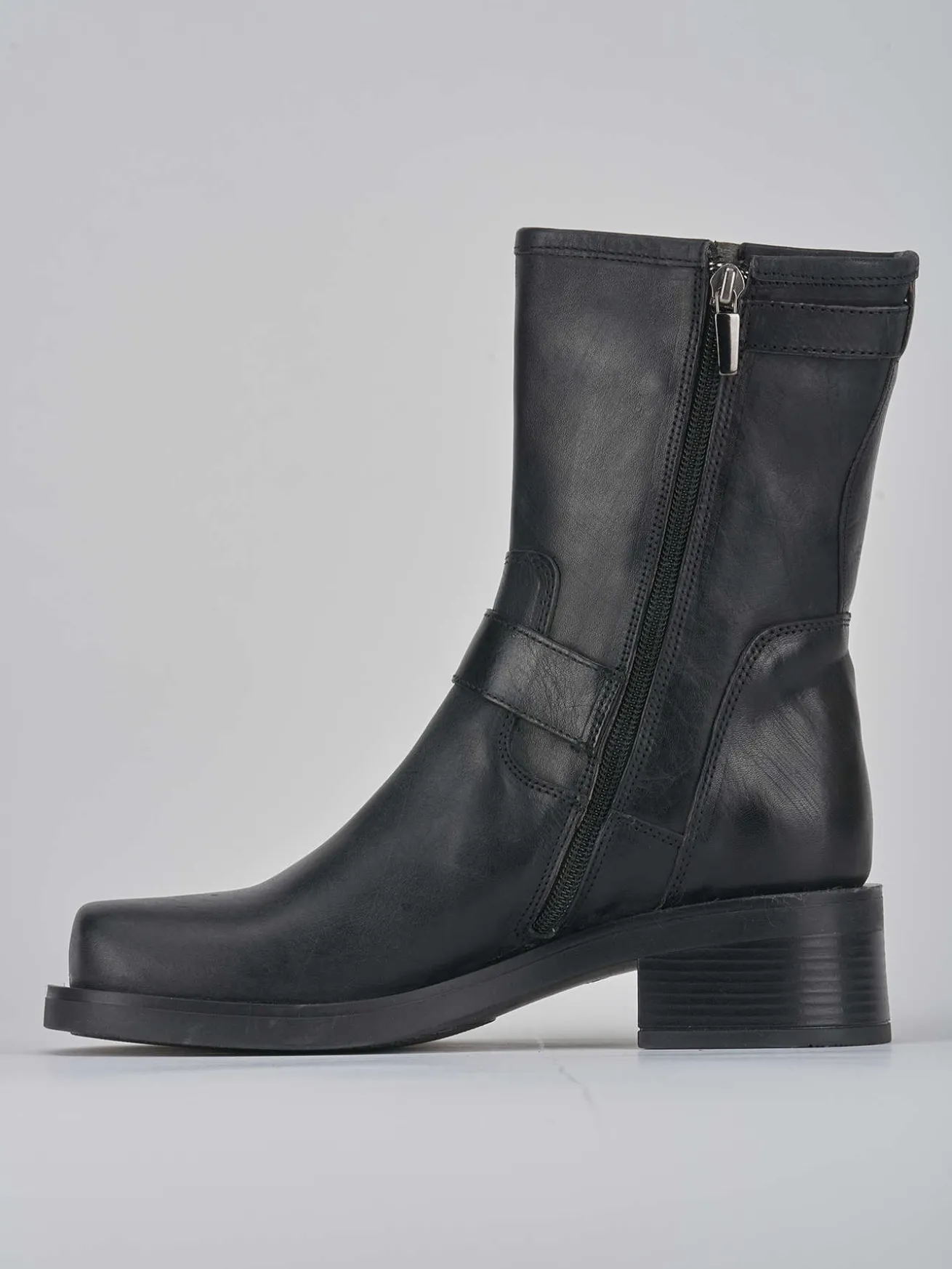 Stivaletti tacco 4cm pelle nero