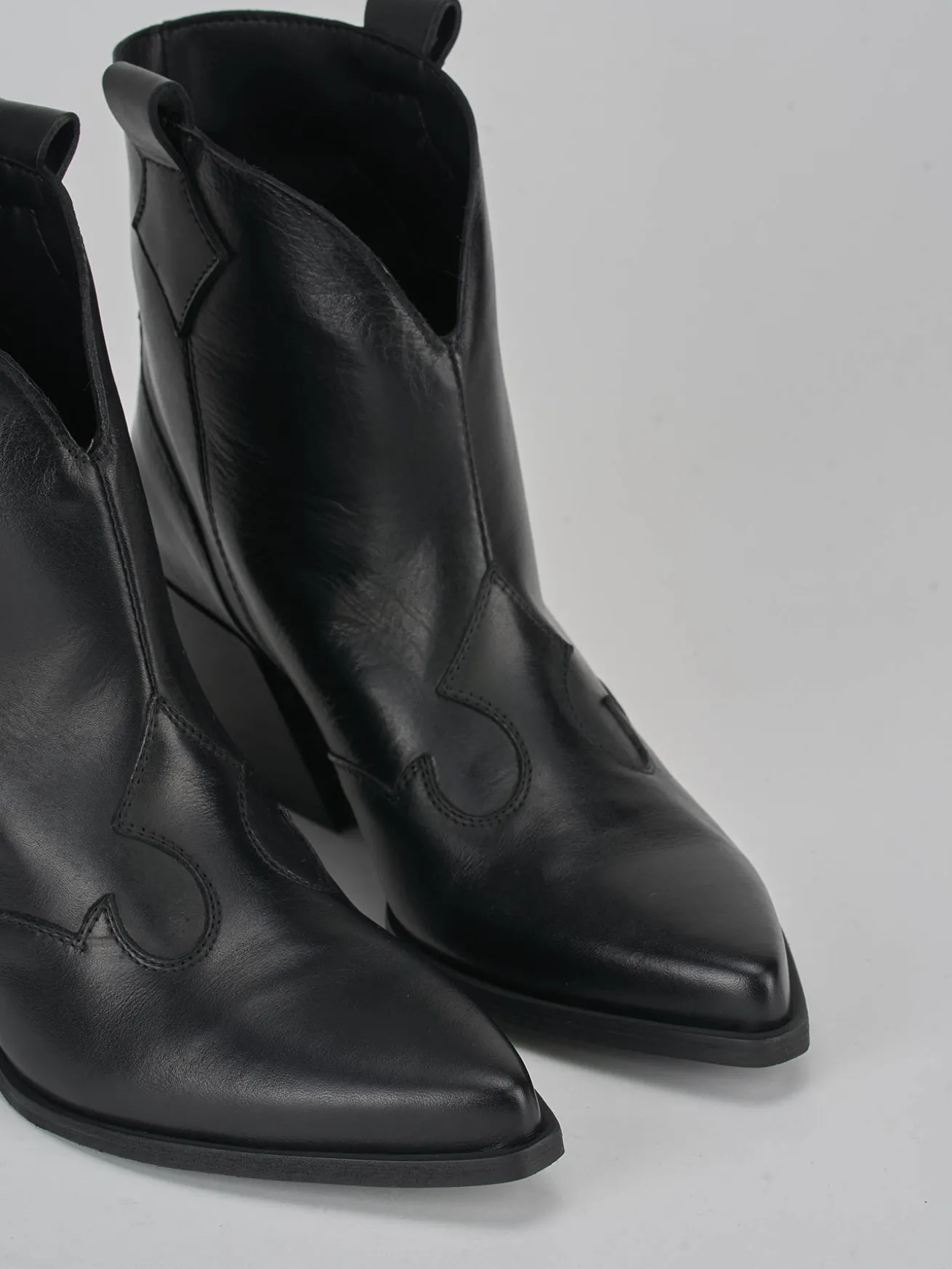 Stivaletti tacco 8cm pelle nero