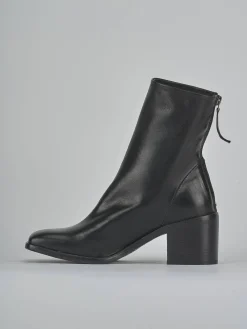 Stivaletti tacco 6cm pelle nero