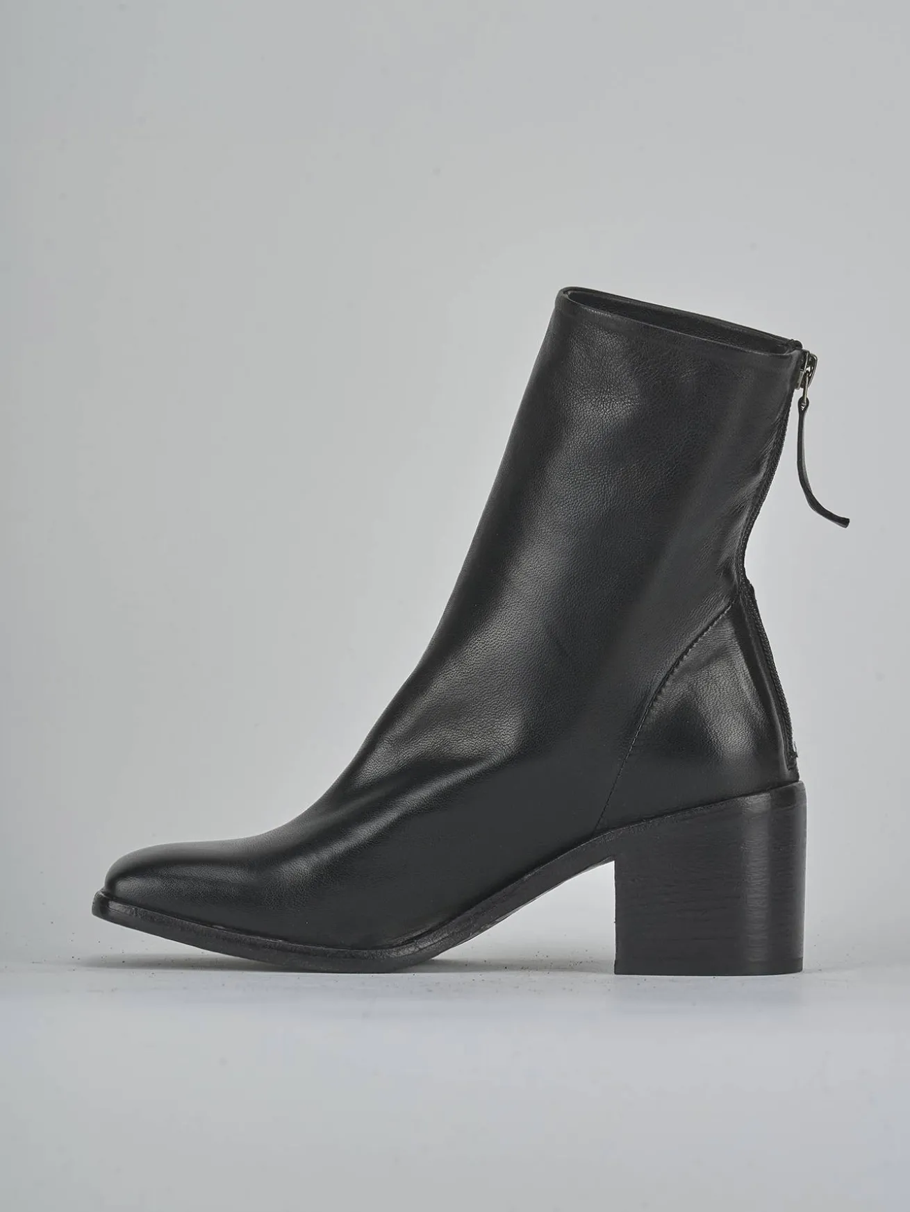 Stivaletti tacco 6cm pelle nero