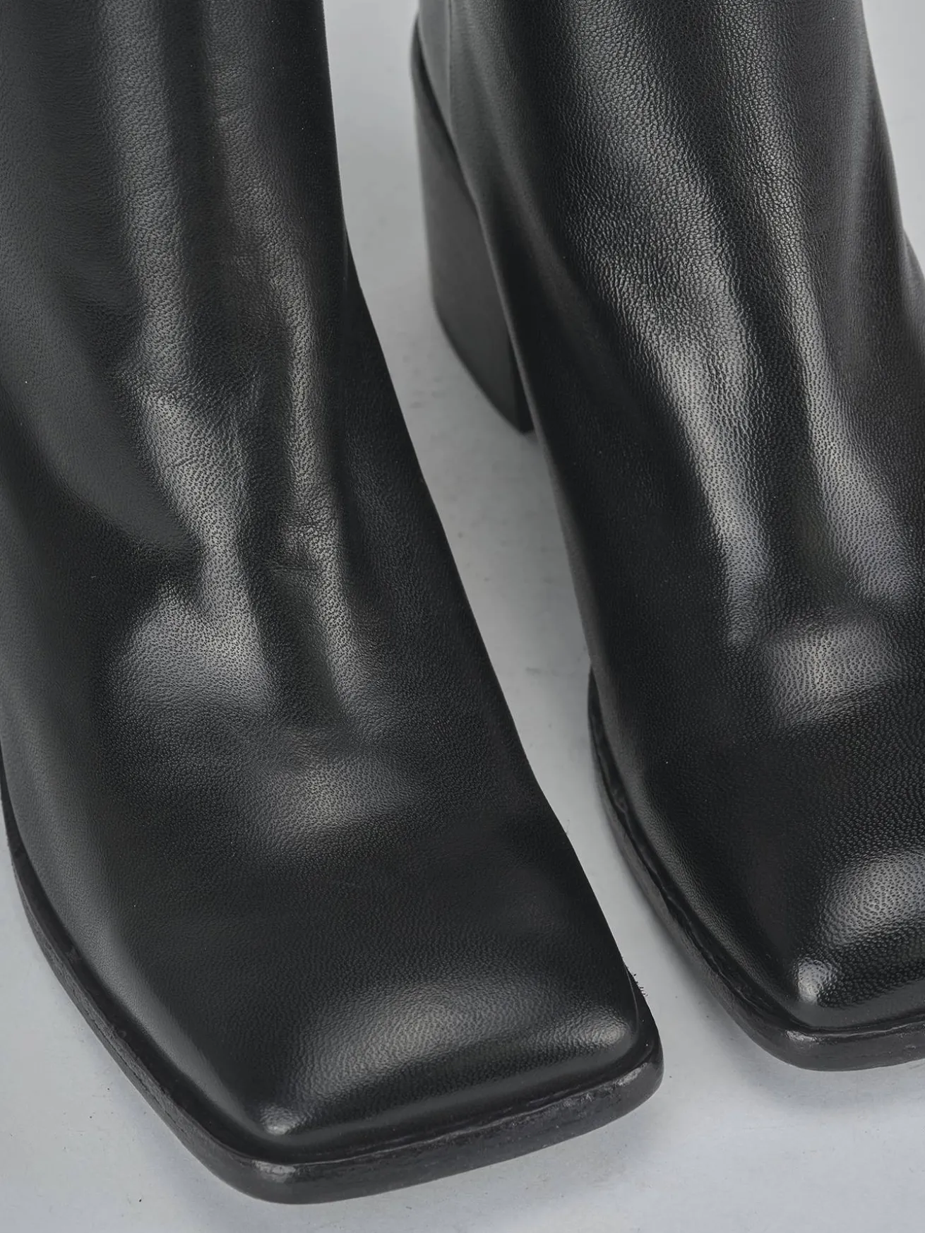 Stivaletti tacco 6cm pelle nero