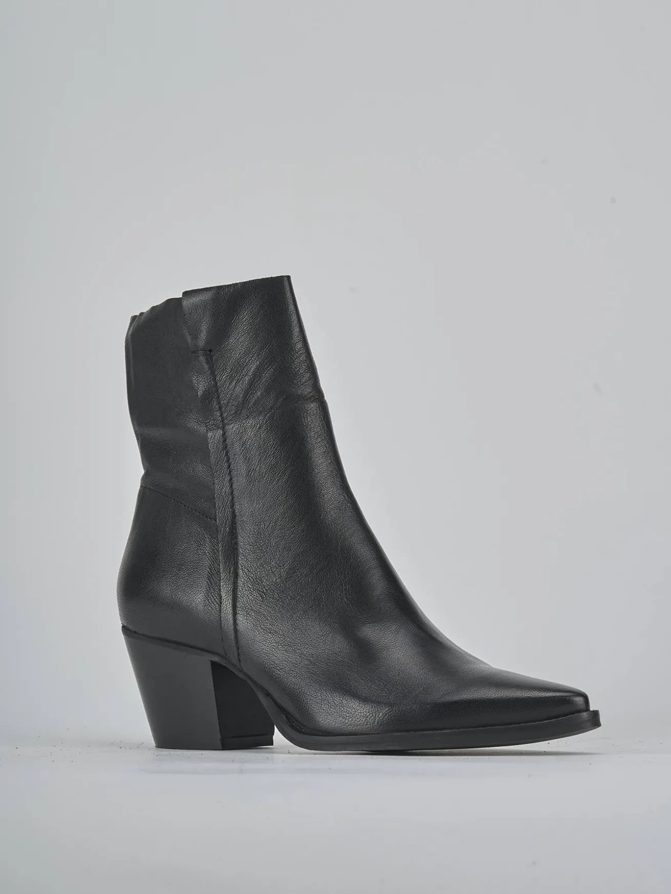 Stivaletti tacco 6cm pelle nero