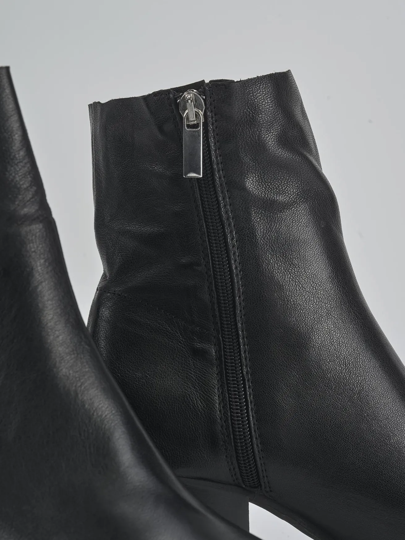 Stivaletti tacco 6cm pelle nero