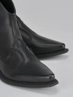 Stivaletti tacco 2cm pelle nero