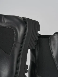 Stivaletti tacco 2cm pelle nero