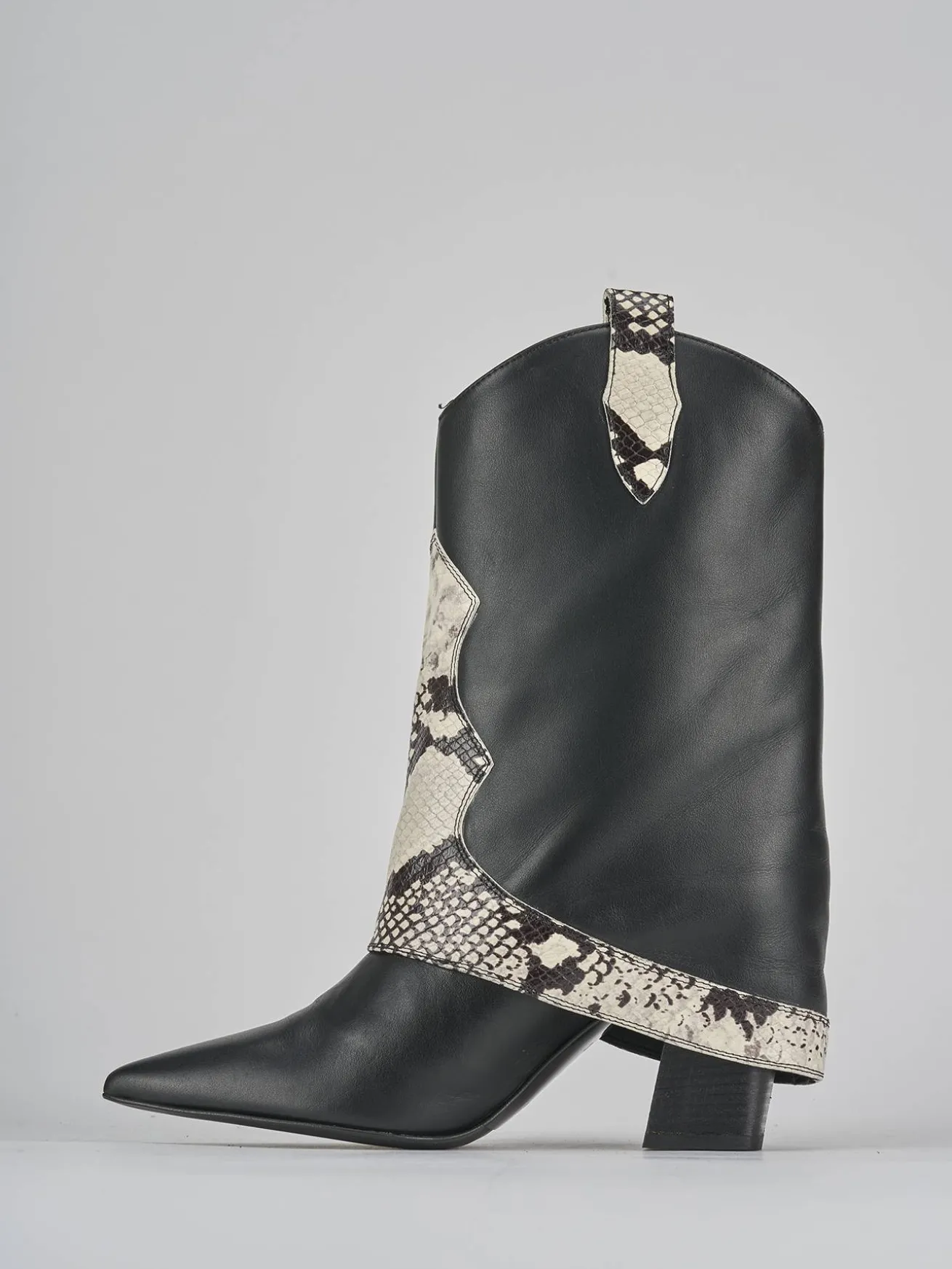 Stivaletti tacco 8cm pelle nero