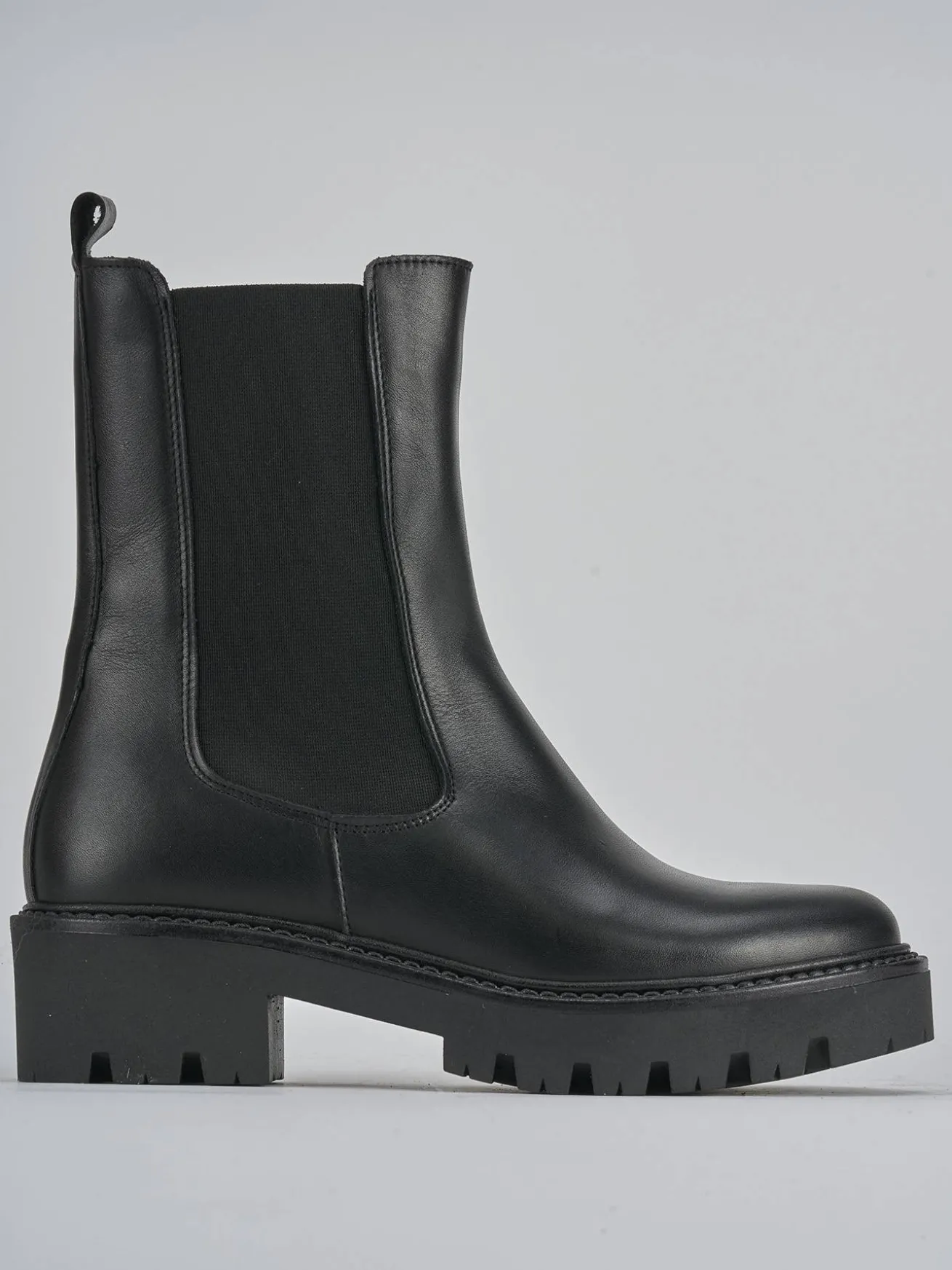 Stivaletti tacco 3cm pelle nero