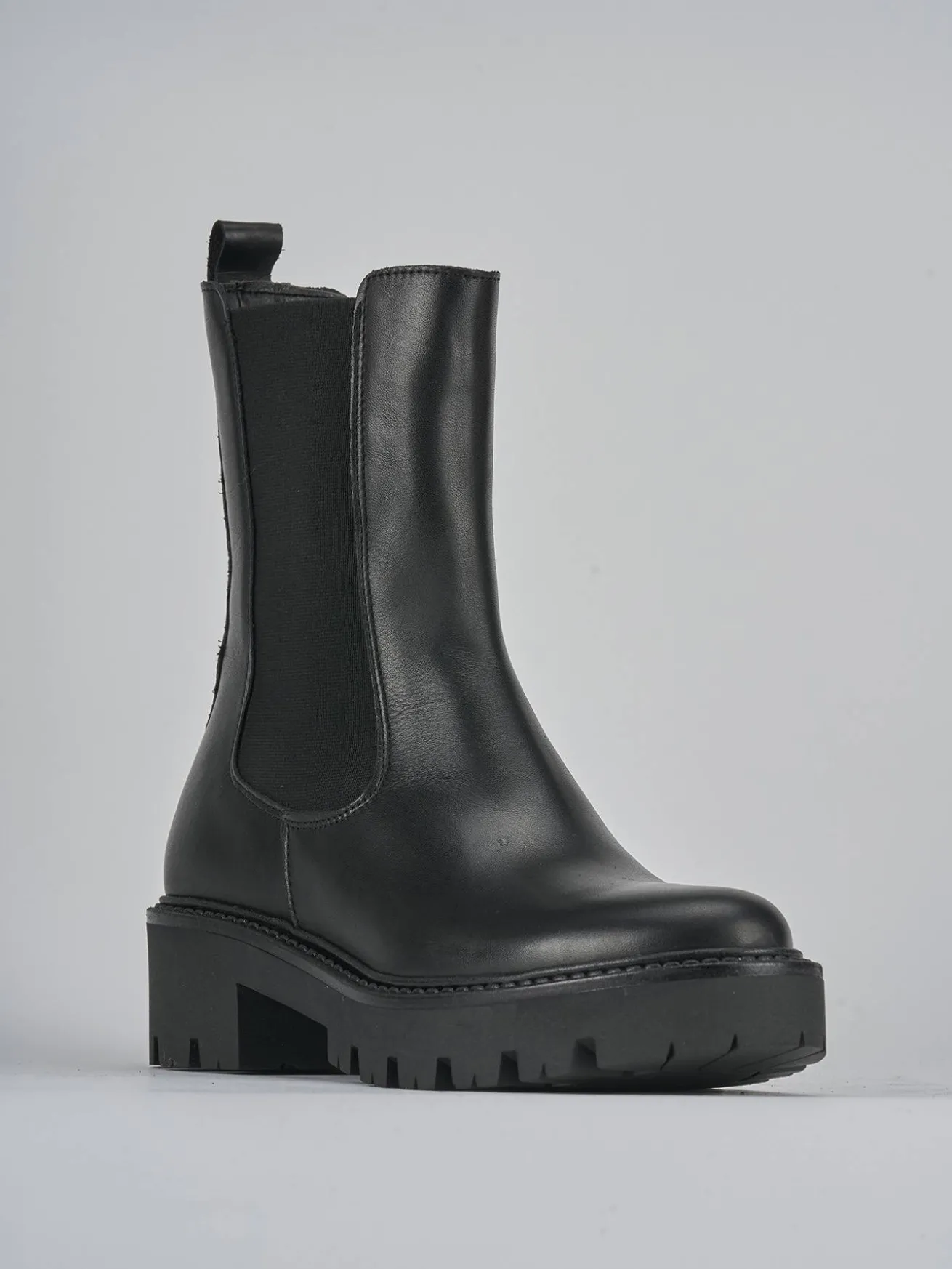 Stivaletti tacco 3cm pelle nero