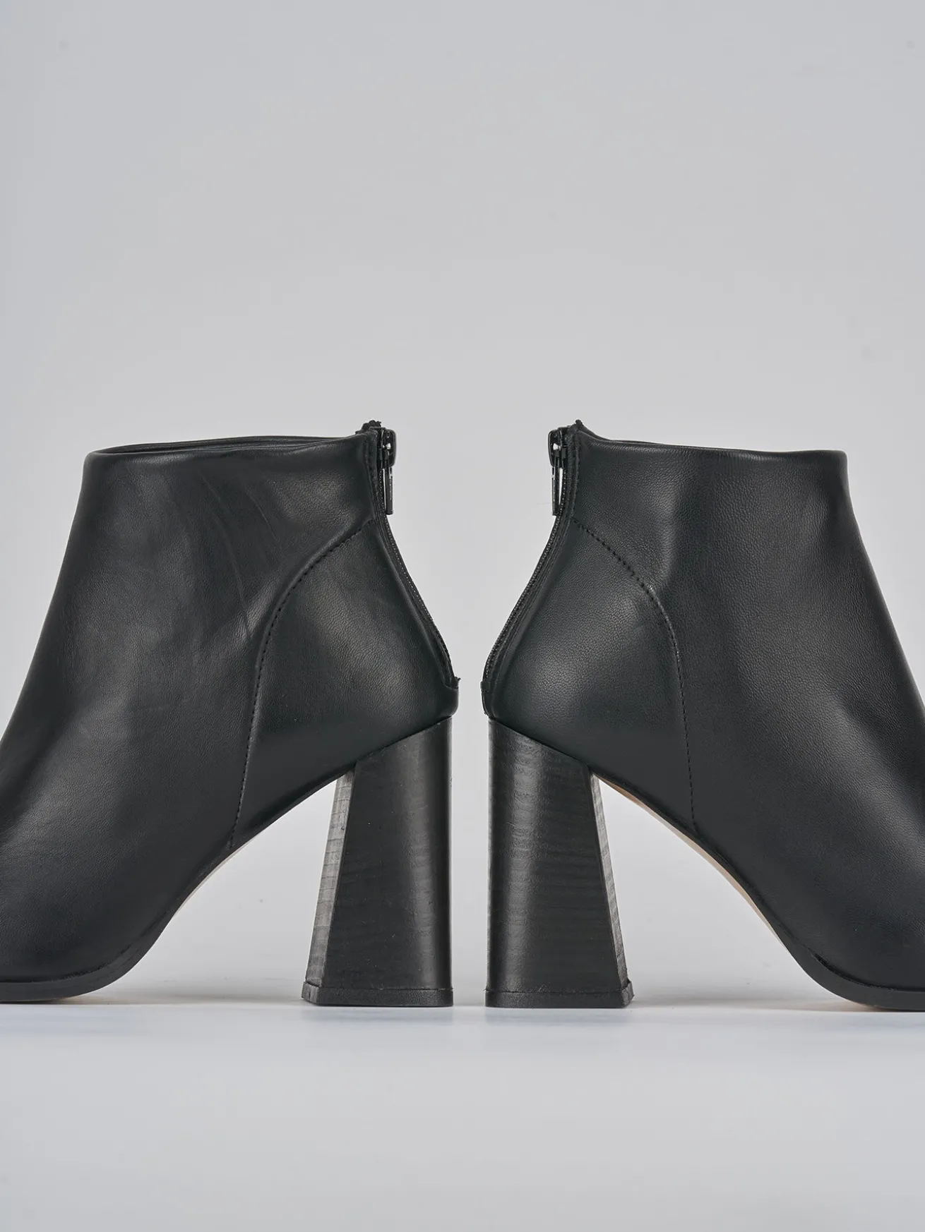 Stivaletti tacco 10cm pelle nero