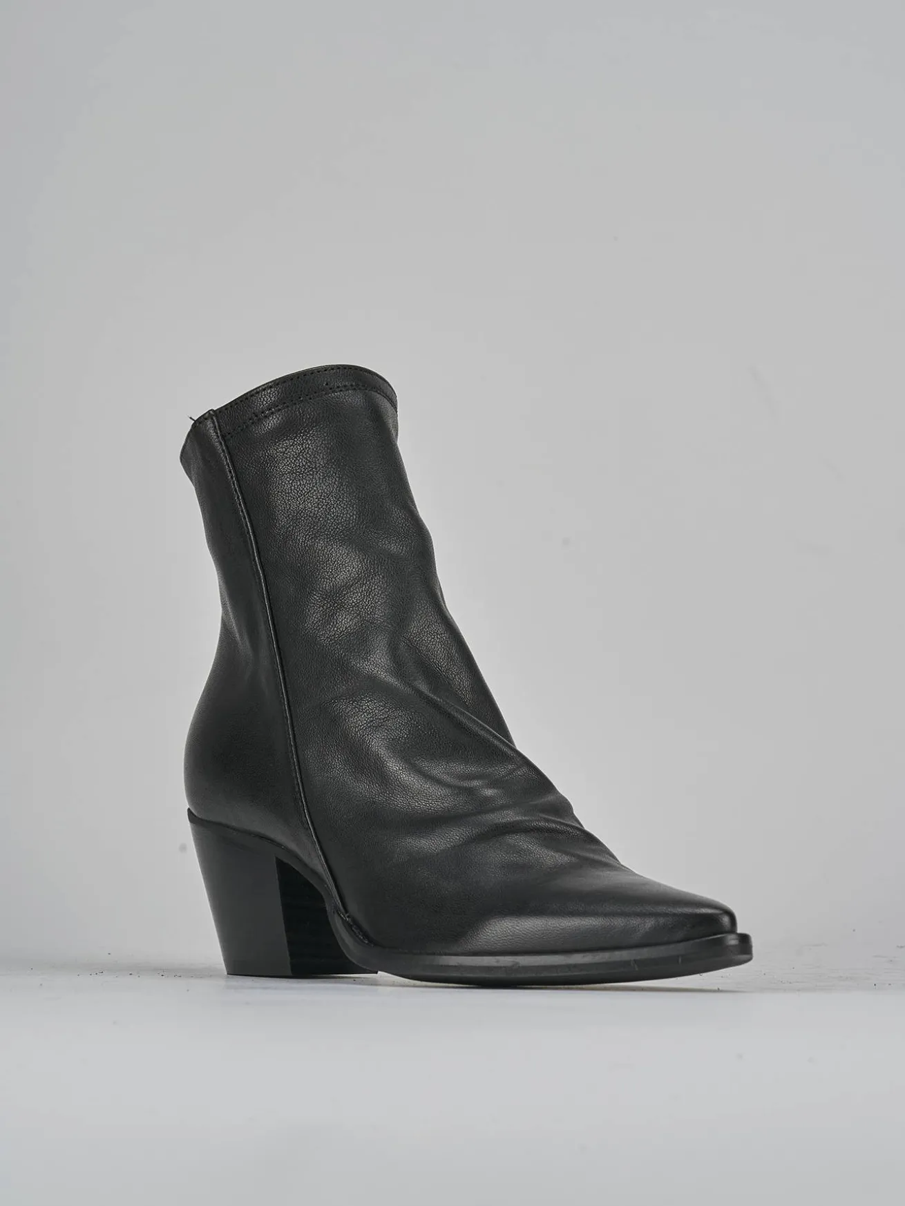 Stivaletti tacco 7cm pelle nero