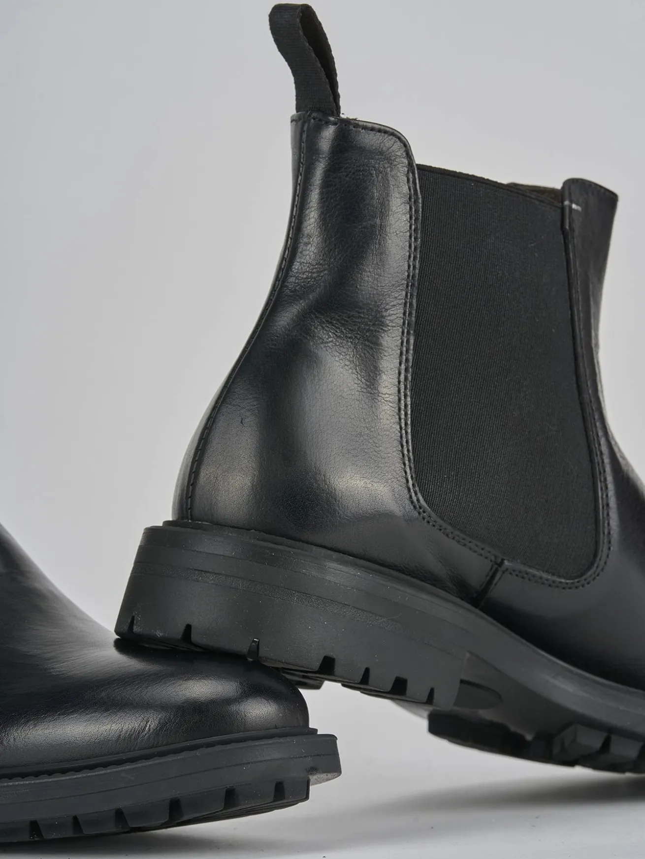 Stivaletti tacco 3cm pelle nero