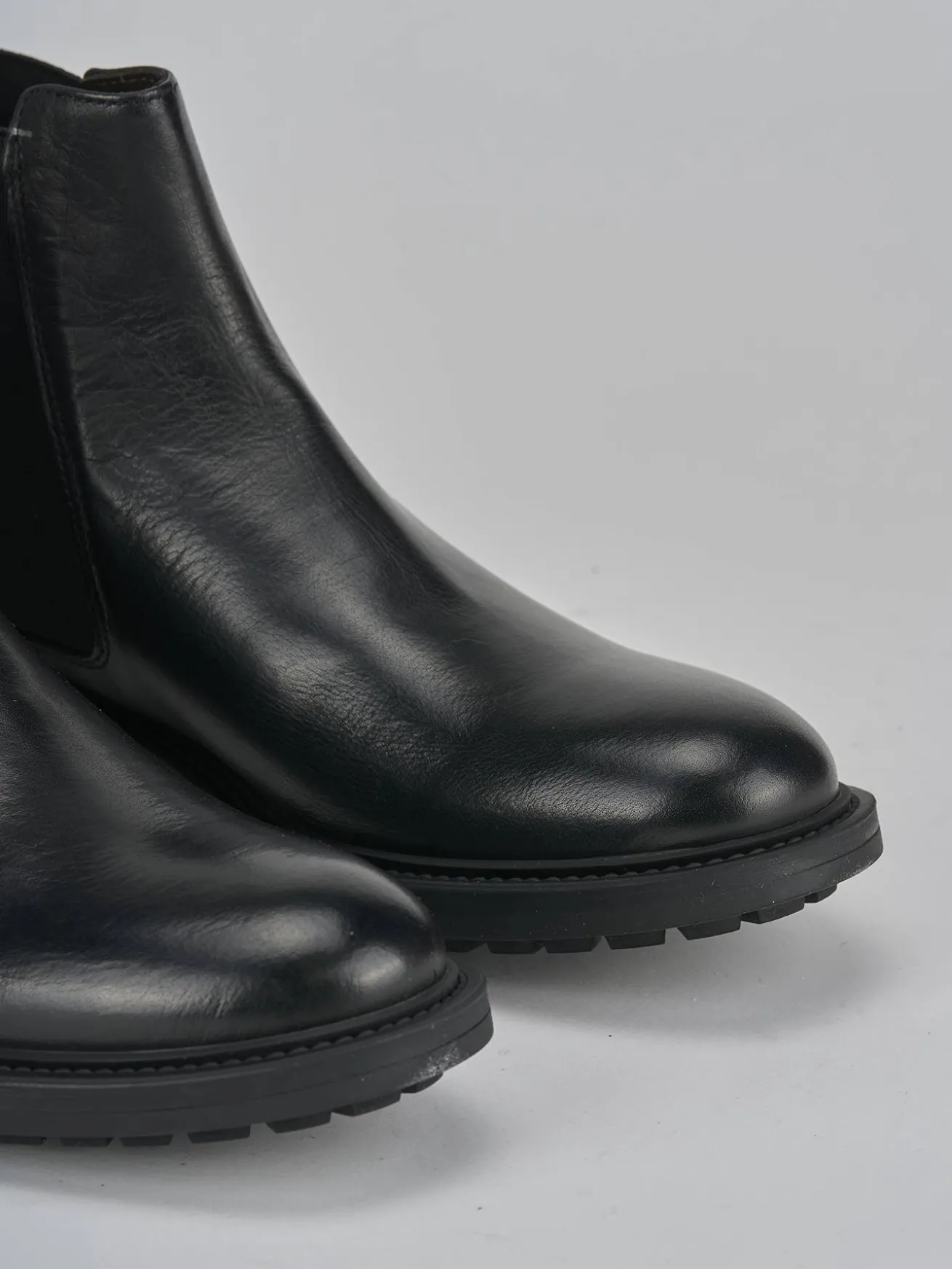 Stivaletti tacco 3cm pelle nero