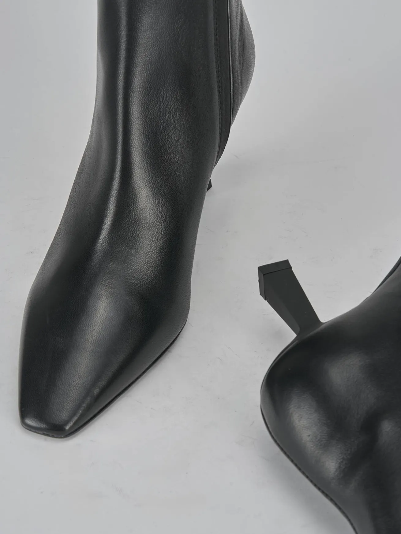 Stivaletti tacco 8cm pelle nero