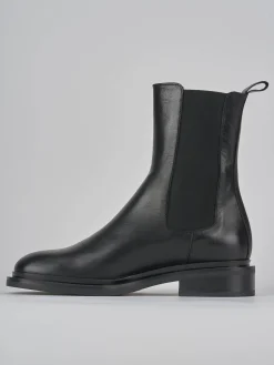 Stivaletti tacco 2cm pelle nero