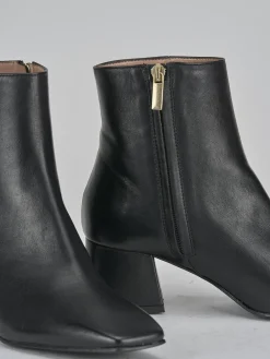 Stivaletti tacco 6cm pelle nero