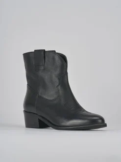 Stivaletti tacco 3cm pelle nero