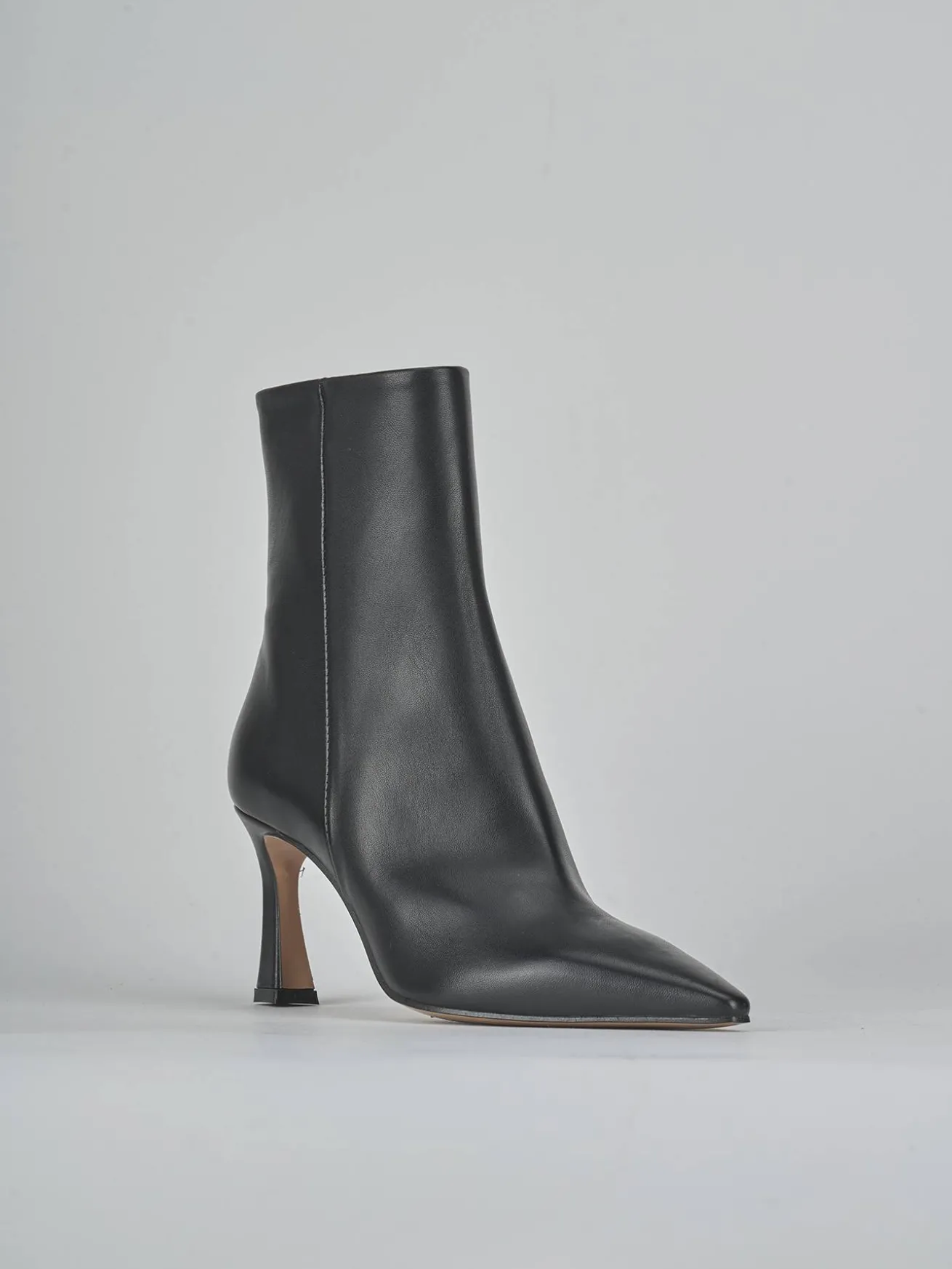 Stivaletti tacco 8cm pelle nero