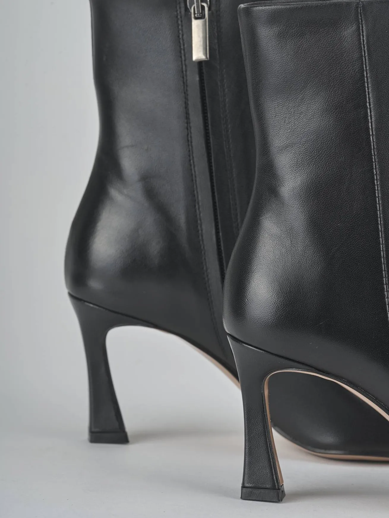 Stivaletti tacco 8cm pelle nero