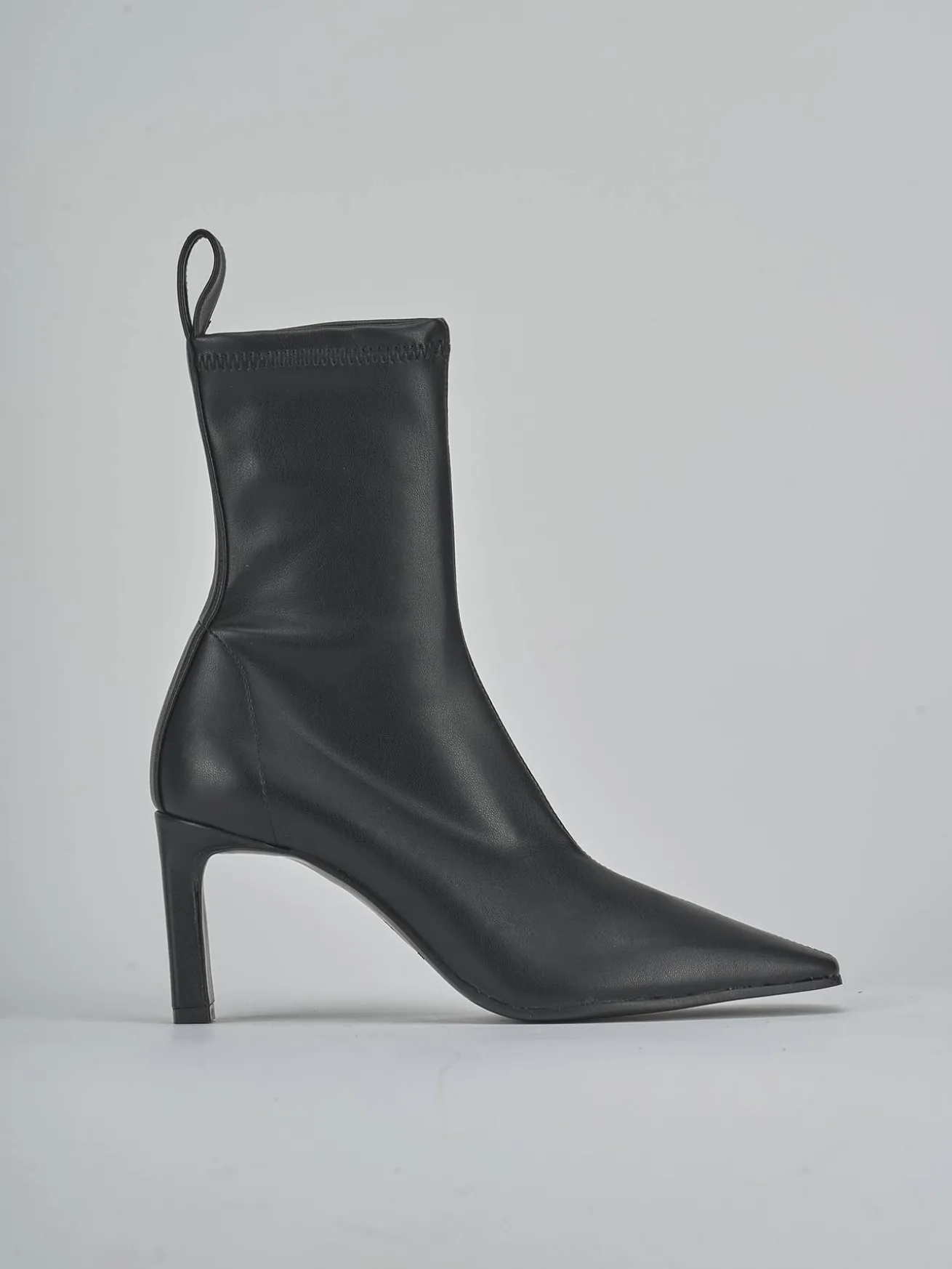 Stivaletti tacco 8cm pelle nero