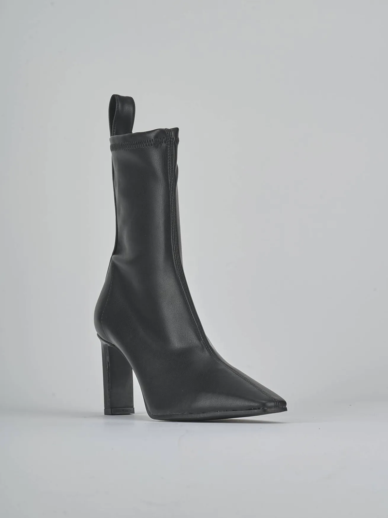 Stivaletti tacco 8cm pelle nero