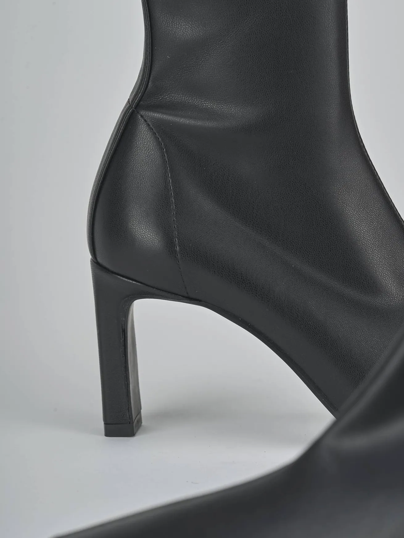 Stivaletti tacco 8cm pelle nero