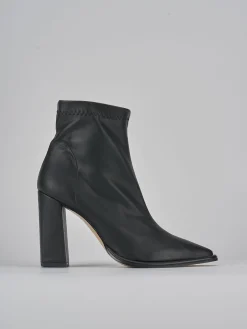 Stivaletti tacco 9cm pelle nero