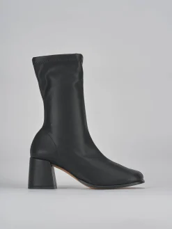 Stivaletti tacco 7cm pelle nero