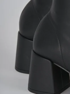 Stivaletti tacco 7cm pelle nero