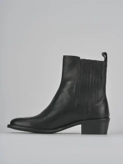 Stivaletti tacco 3cm pelle nero